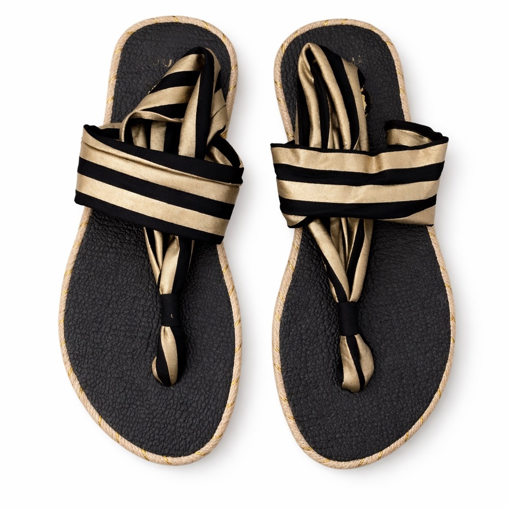Chic Black and Gold Women's Sandals